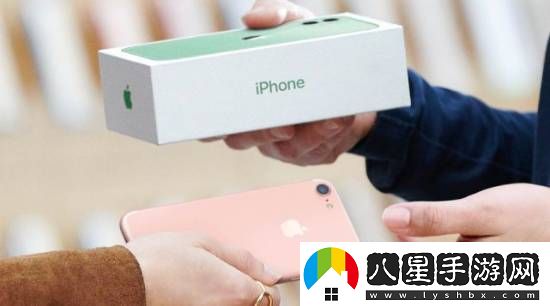 兩男子以假換新詐騙蘋(píng)果6000多部iPhone