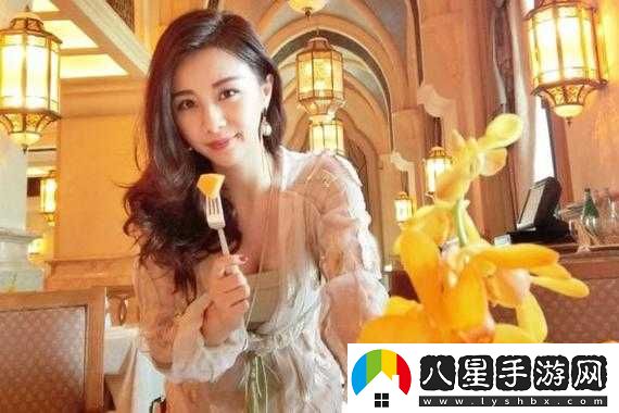胸前兩個(gè)球球的獨特魅力