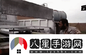 炎炎夏日再窮不能沒(méi)空調妹子驚嘆你連風(fēng)油精都不如