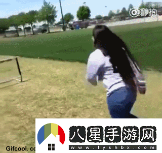 炎炎夏日再窮不能沒(méi)空調妹子驚嘆你連風(fēng)油精都不如
