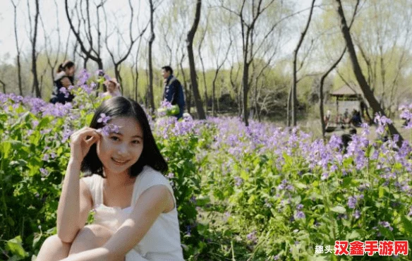 鄉村美女戶(hù)外勾搭AV
