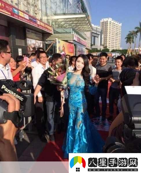 龔玥菲透視裝引熱議揭秘國外女星大膽裝扮手游世界也瘋狂！