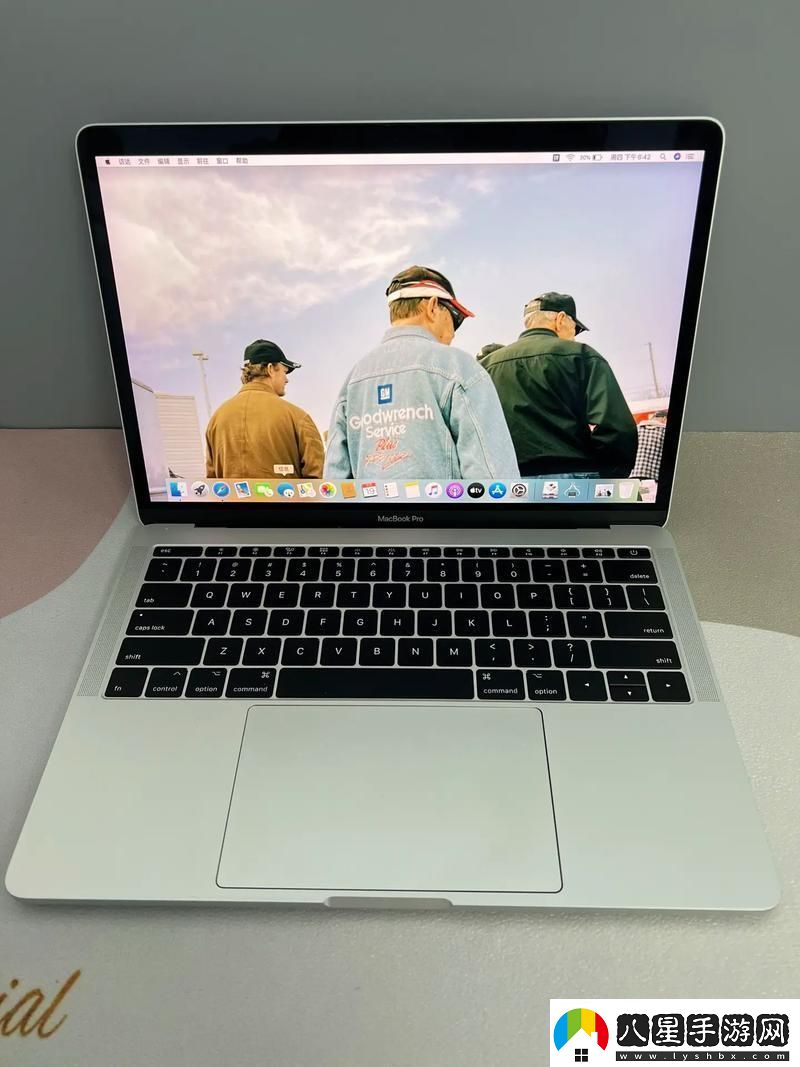 17macbookpro13炒作風(fēng)潮下的科技笑話(huà)
