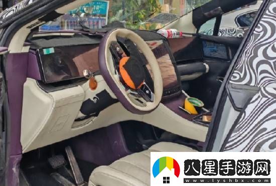 比亞迪首款百萬(wàn)級轎車(chē)仰望U7內飾曝光！延續U8設計