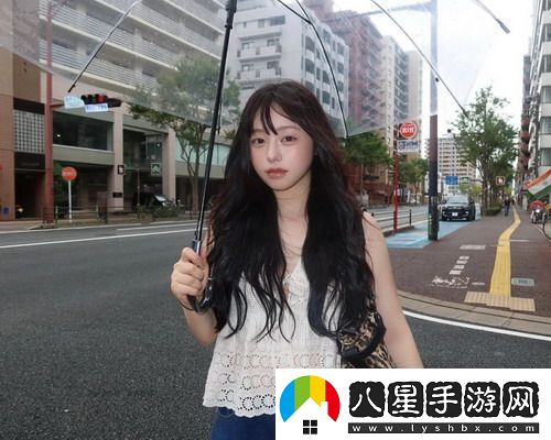 母親開(kāi)始慢迎迎合小心孩子