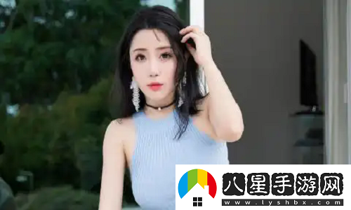 豐滿(mǎn)的女鄰居三級