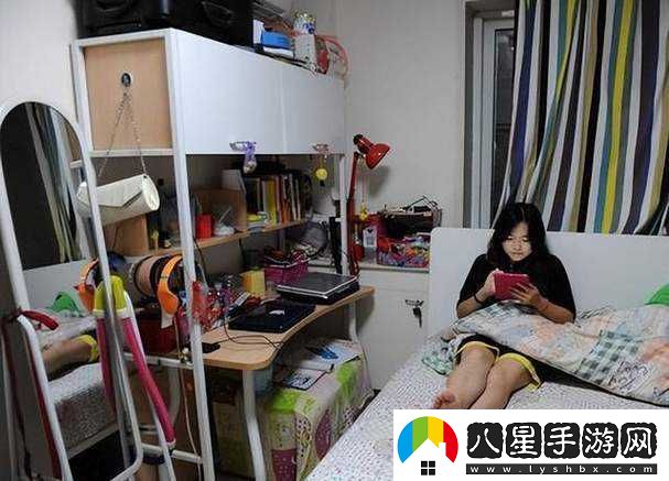 糙漢租客總是愛(ài)她糙漢作者玲瓏塔