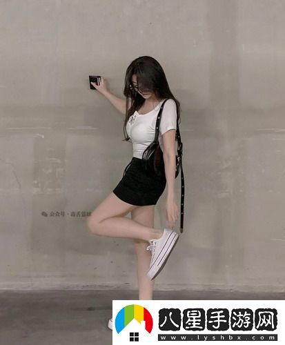 瞞著(zhù)老公加班的hr中字引發(fā)熱議