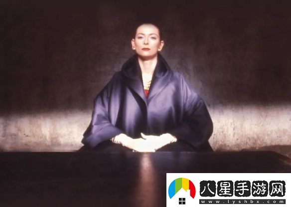 實(shí)至名歸！蒂爾達·斯文頓獲柏林電影節終身成就獎