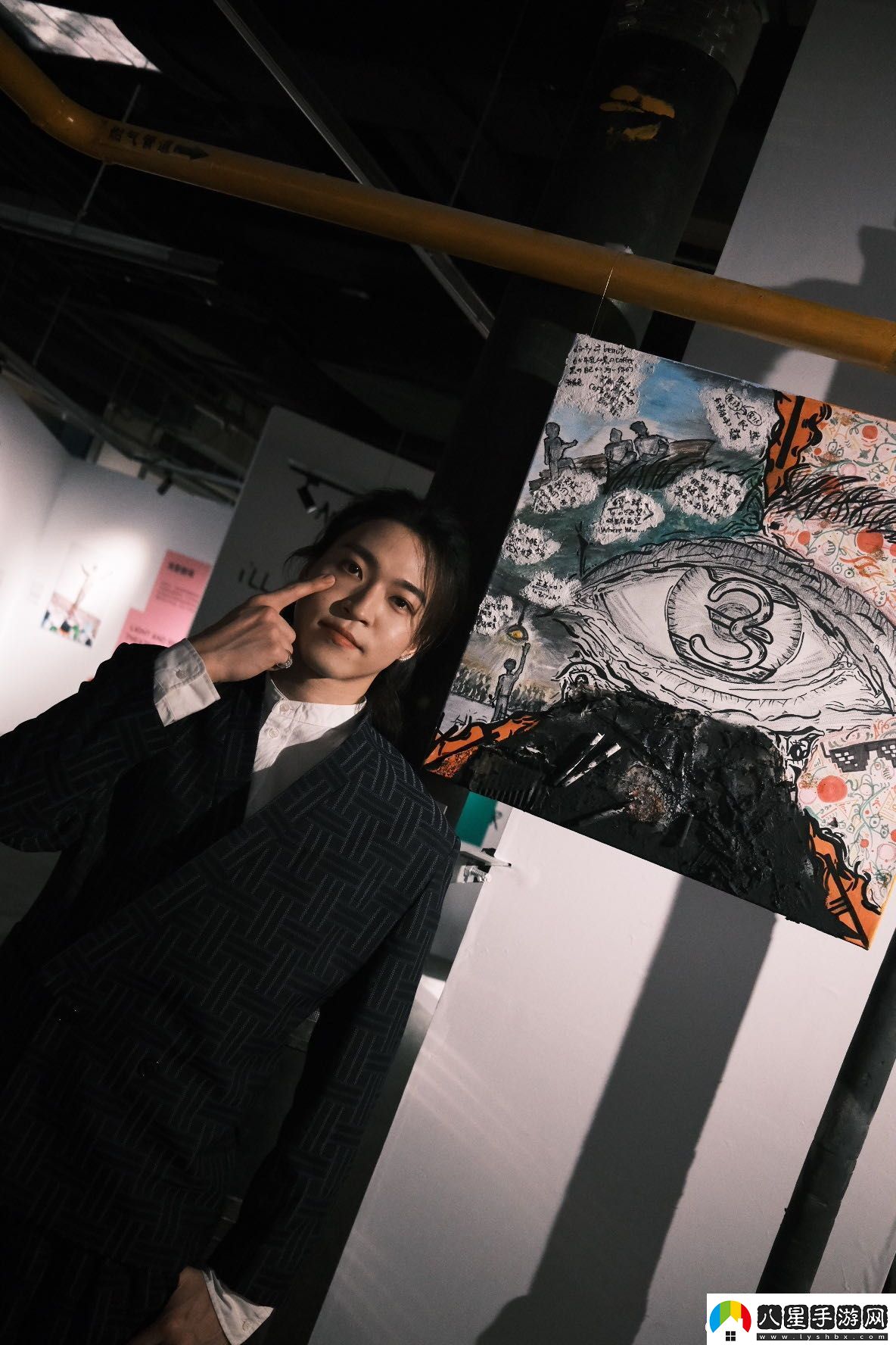 贊多在北京舉辦首個(gè)藝術(shù)展“劇場(chǎng)的隱喻”