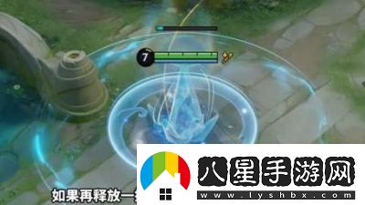 甄姬貼臉?lè )糯笳屑记烧缂г趧P腳下放大招