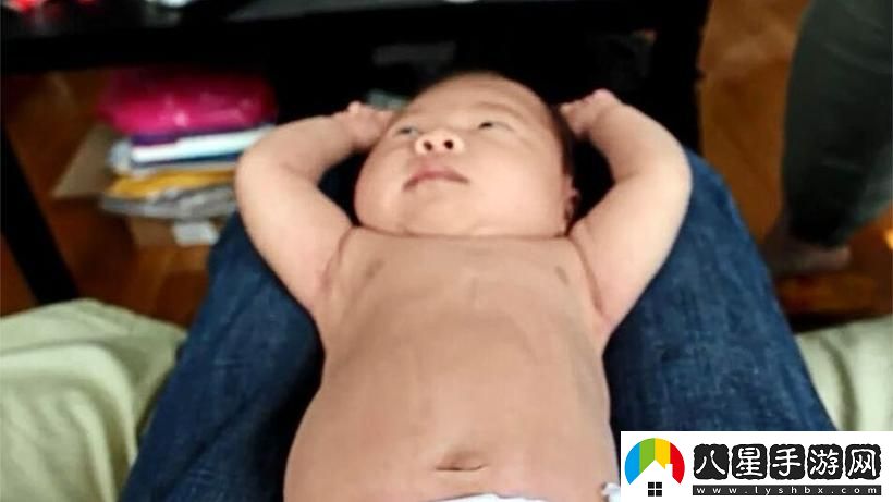 肚皮被頂的一鼓一鼓的
