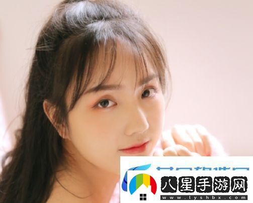 亞洲AV秘?**一區在線(xiàn)男奴精彩內容