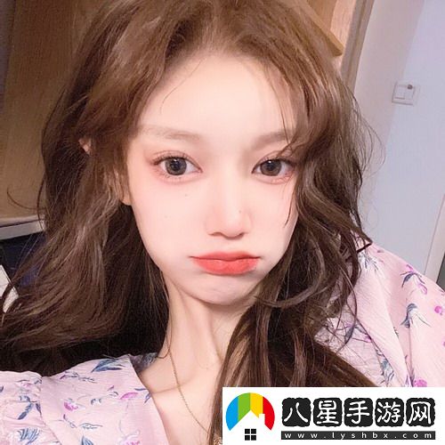 免費成年人??用黃上黃兩年半