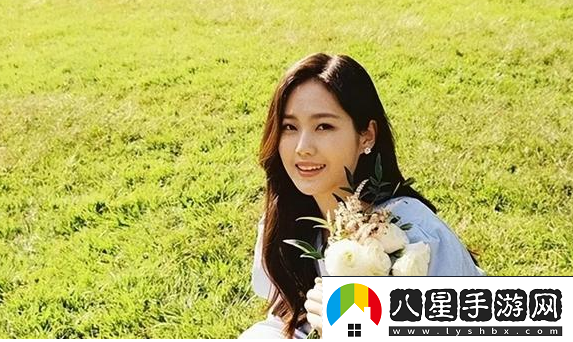 女性坐著(zhù)扦插BB