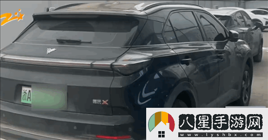 哪吒新車(chē)出事故兩個(gè)月還沒(méi)修女車(chē)主：4S店說(shuō)沒(méi)配件