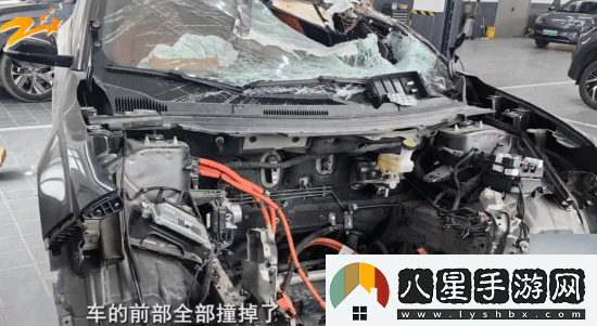 哪吒新車(chē)出事故兩個(gè)月還沒(méi)修女車(chē)主：4S店說(shuō)沒(méi)配件