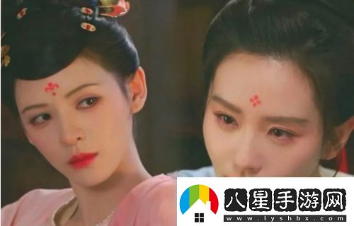 掌心原本是沖著(zhù)38歲劉詩(shī)詩(shī)看的