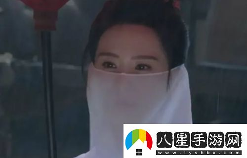 掌心原本是沖著(zhù)38歲劉詩(shī)詩(shī)看的