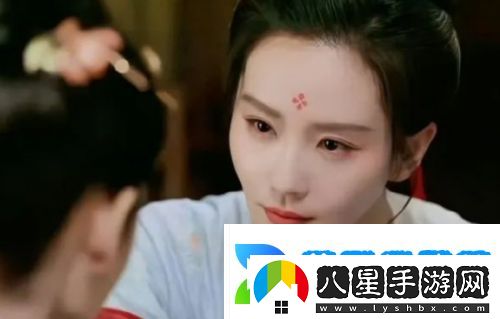 掌心原本沖著(zhù)劉詩(shī)詩(shī)去的