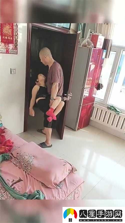 三個(gè)老頭換著(zhù)躁我一晚